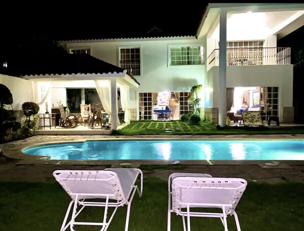 Pool