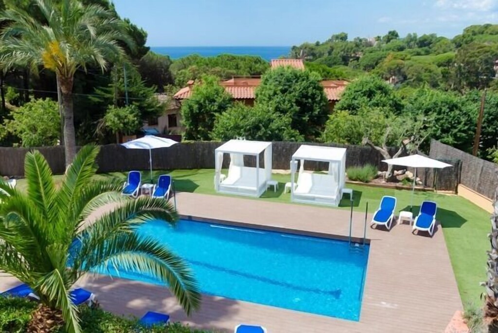 Picture of villa