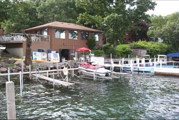 Marina