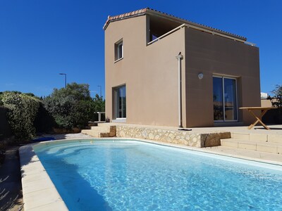 NEW LEUCATE Villa with private pool and sea view near the beach