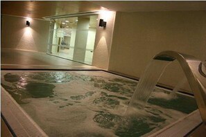 Jacuzzi