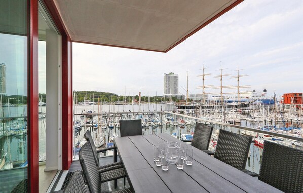 balcony-terrace