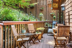 Embrace the Zen vibe on the back deck