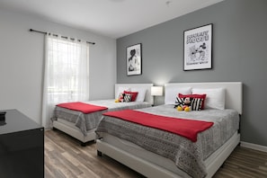 3rd. bedroom with 2 queen size beds