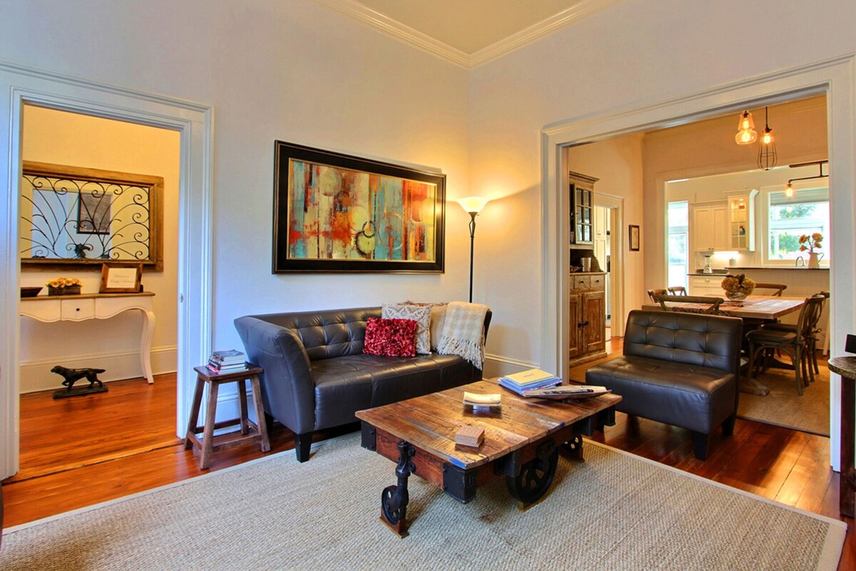 Heated Pool Access | 5*Clean | Flex Cancelation | Walk Everywhere from Historic Jones Street!