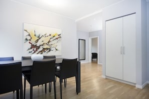 Essbereich im Zimmer