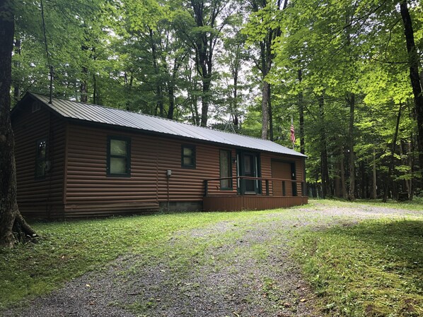 Oswegatchie Adirondack Cabin Retreat