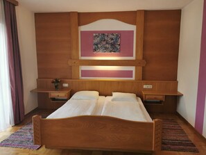 Zimmer Steinberger