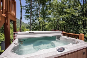 Hot Tub with Wooded and Mountain Views