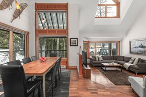 Dining area seats 8 comfortably