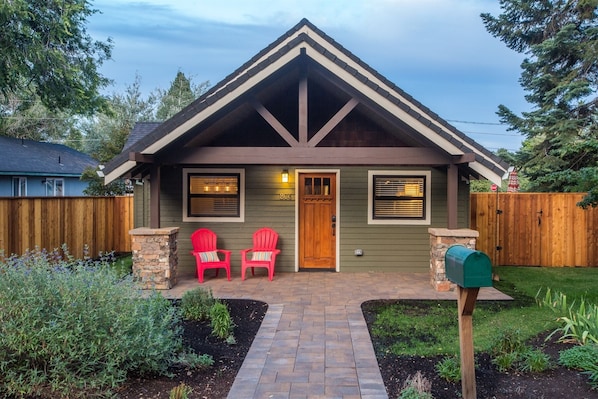 New Renovation Deschutes Bungalow