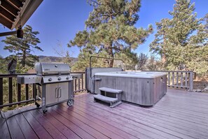 Deck | Gas Grill | Hot Tub | Mountain Views