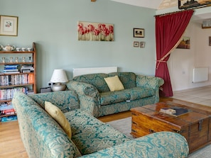 Living room | Leonard Barn, Near Stroud