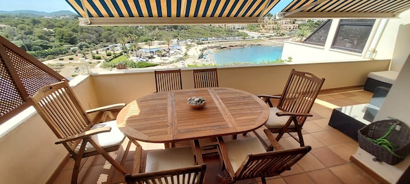 beautifull terrace with direct  sea and mountain view