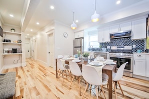 Unit 3-Gather in the Kitchen and make memories.