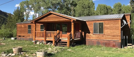 Front of Cabin with Great Covered Front Porch