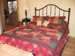 2nd Bedroom with Queen Bed  Upstairs