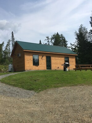 Serene Country Cabins 4