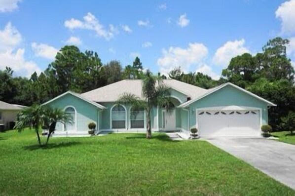 Doral Woods Retreat
