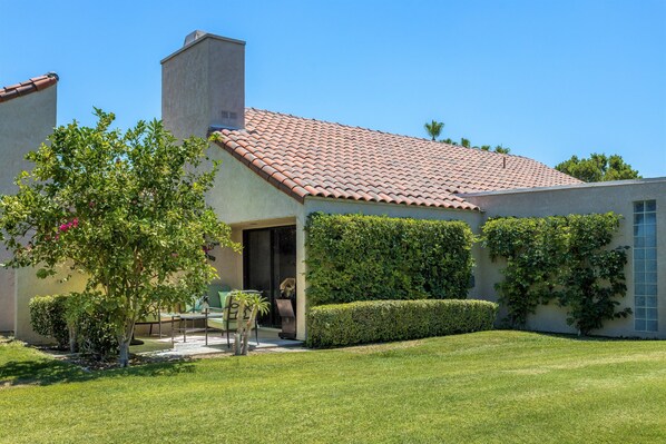 View of Tennis Villa from the side
