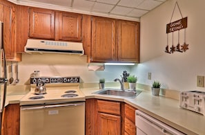fully equipped kitchen