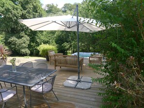 Terrasse et spa intégré