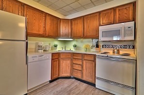 fully equipped kitchen