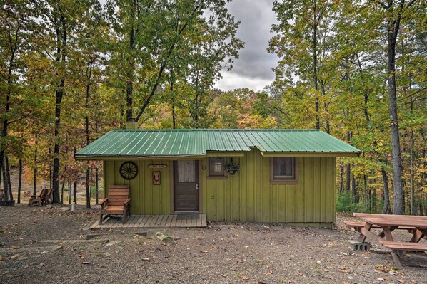 Huntingdon Vacation Rental | 2BR | 1BA | 750 Sq Ft | Step-Free Entry