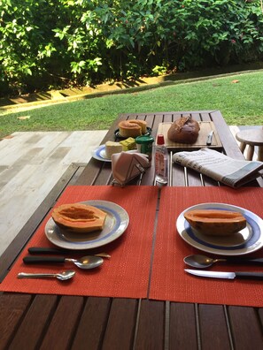 Outdoor dining