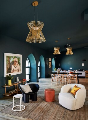 Common Area (3)