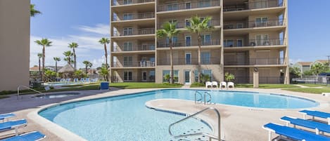 Beach House Condominiums has a great pool area for lounging around.