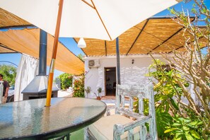 Ideal for couples | Cubo's Holiday Homes	