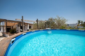 Ideal for couples | Cubo's Holiday Homes