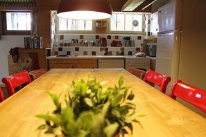 Kitchen with dining table