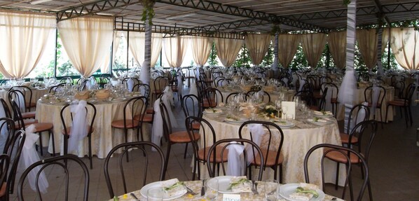 Banquet hall