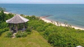 Enjoy drinks in the gazebo