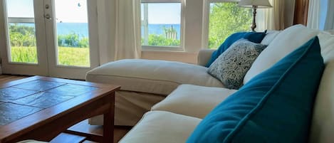 2 bedroom beach cottage. Bay views from every room.