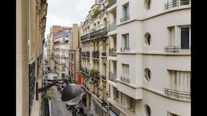 La rue calme et belle