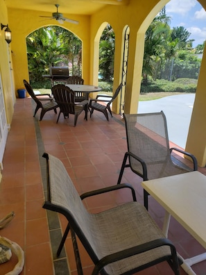 Outdoor dining