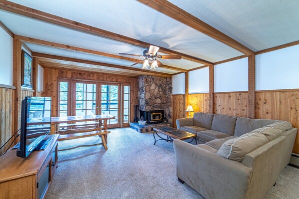 Living Room & Dining Area