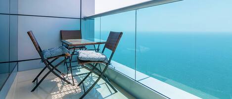 Balcony with full sea view