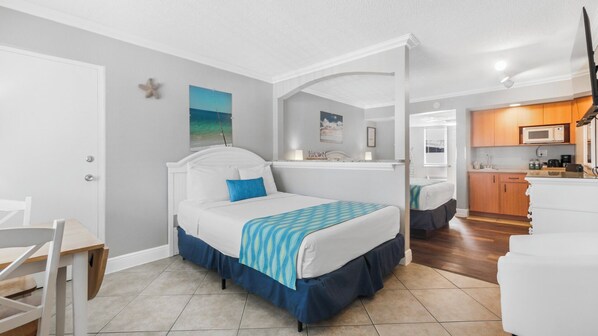 Entrance View - 2 Queen Beds