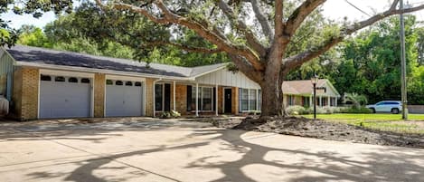 Nice shade trees; large driveway