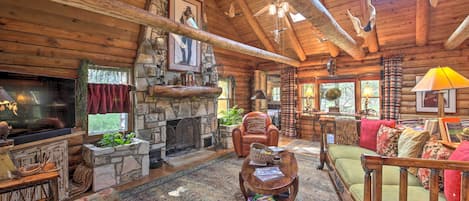 Wimberley Vacation Rental Cabin | 3BR | 2BA | 1,400 Sq Ft | No Steps Required