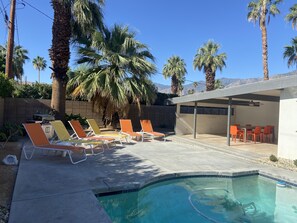 Large pool deck area