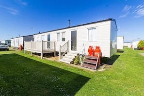 Stunning caravan on a great family friendly site!