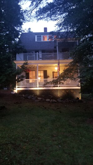 Exterior 3
