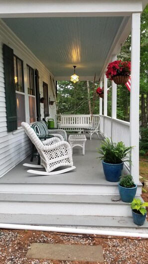 Porch 1
