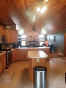 Quiet, clean, comfy home located on 5 acre lot. 25 miles from Fox Cities/Oshkosh