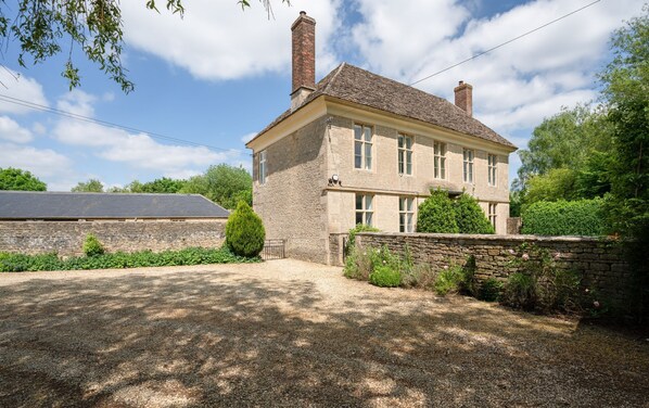 Yew Tree Farmhouse - StayCotswold